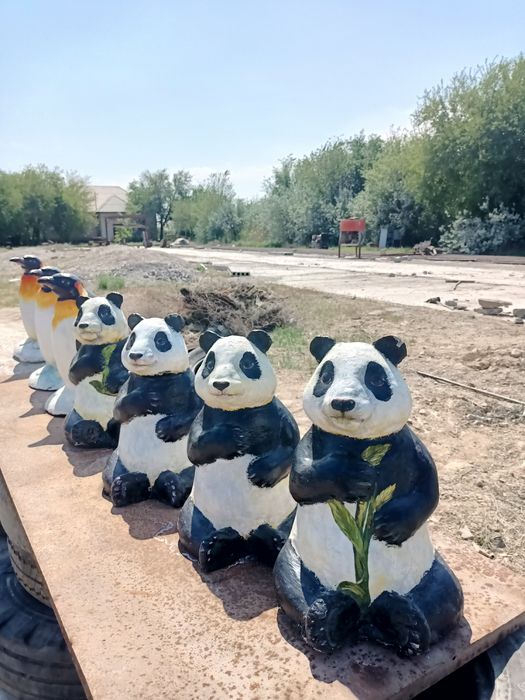 Мүсіндер бар пингвин,панда