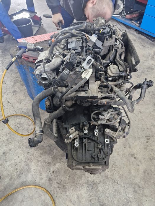 Peugeot 308 T9 2016 1.6 Blue Hdi 120 двигател на части