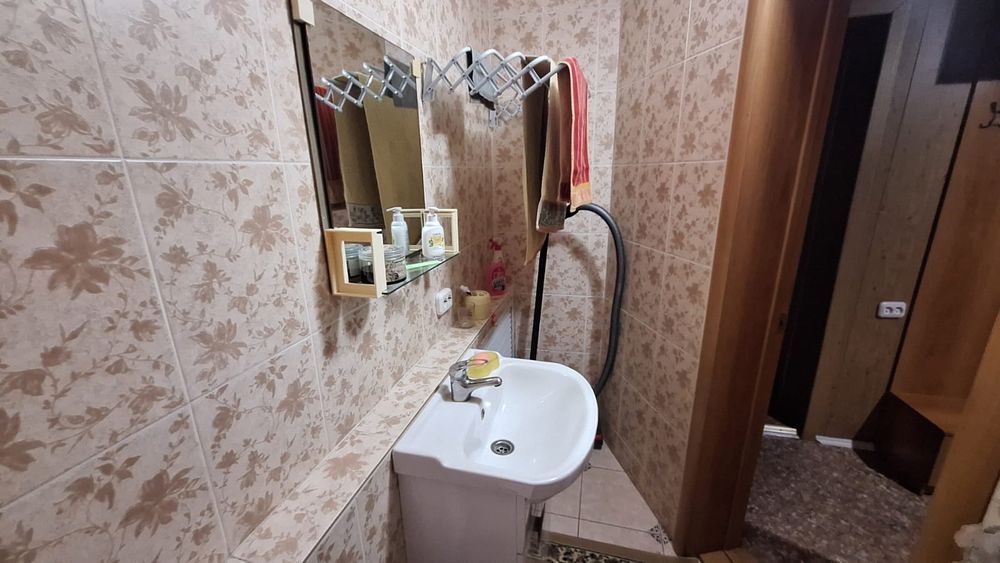 Продаётся пол дома