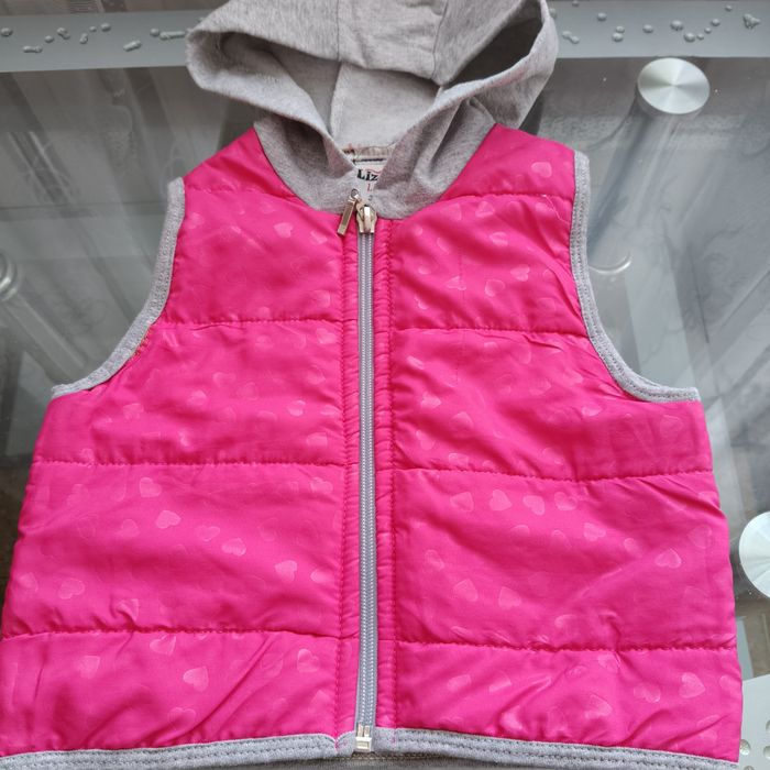 Детские вещи. Листайте Карусель.