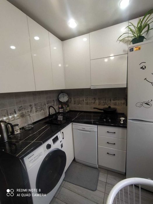 Продам 3 комнатную квартиру