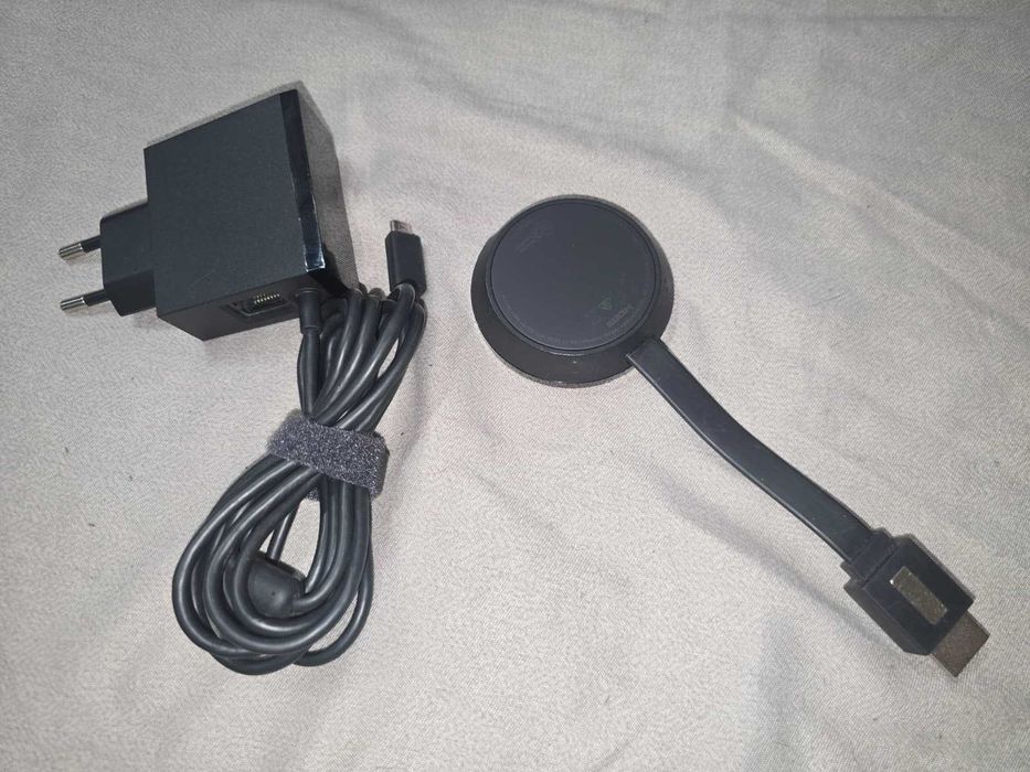 Google Chromecast Ultra 4K, HDR, Wi-Fi Dual-Band, Port Ethernet integrat, Negru