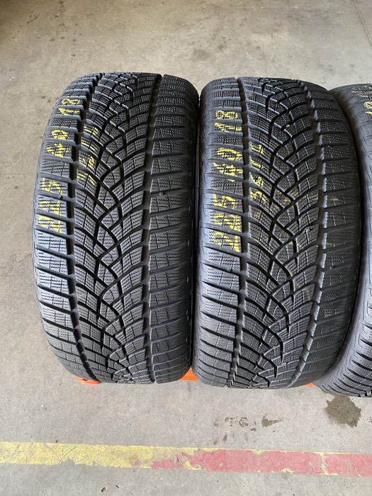 Anvelope iarna 225/40/18 Goodyear Ultra Grip Performance 225 40 18 R18