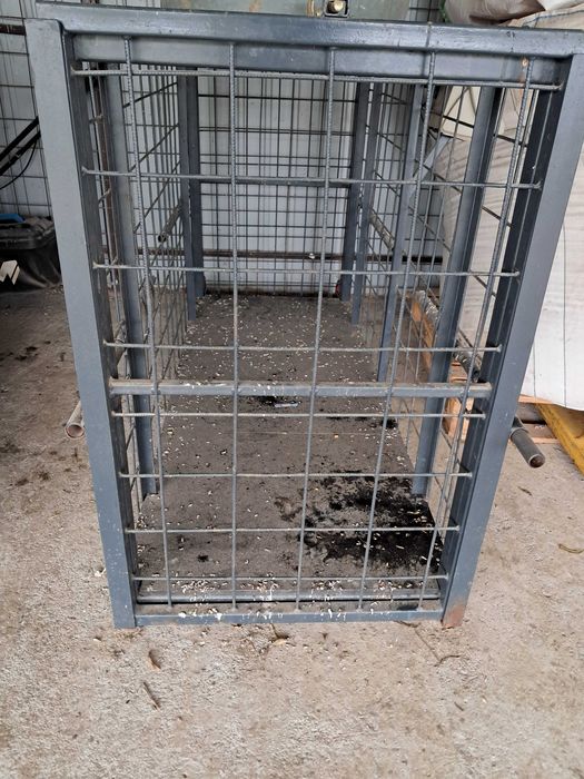 Vand lada cu cantar pentru animale