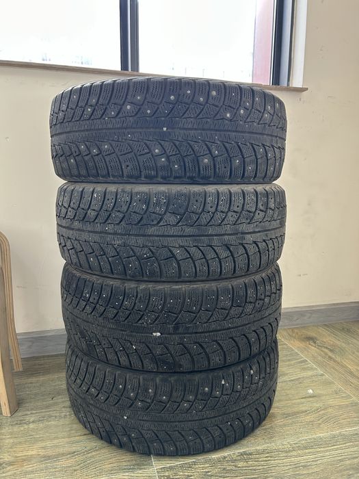 Продам Зимние шины R 16