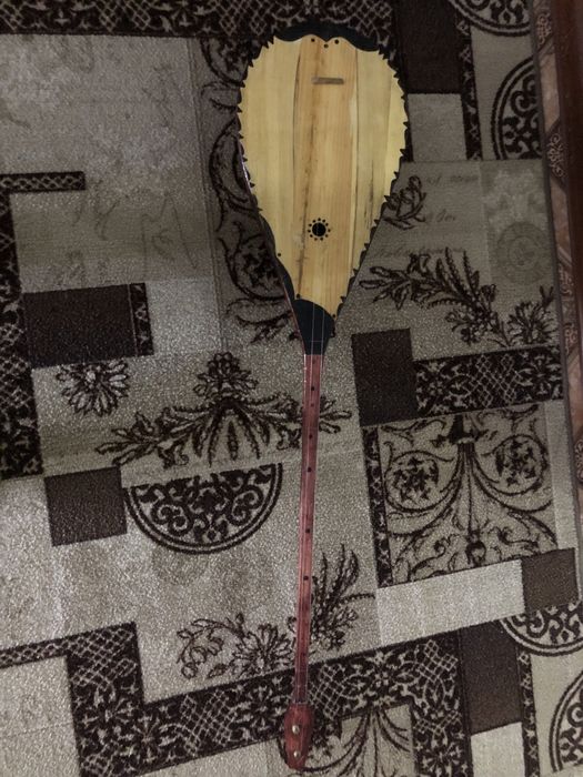 Продам Домбру + гитара срочно