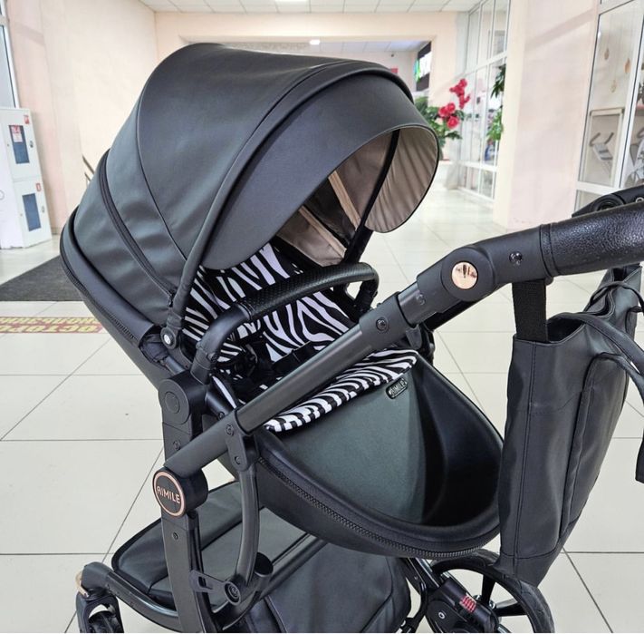 Срочно продаю коляску