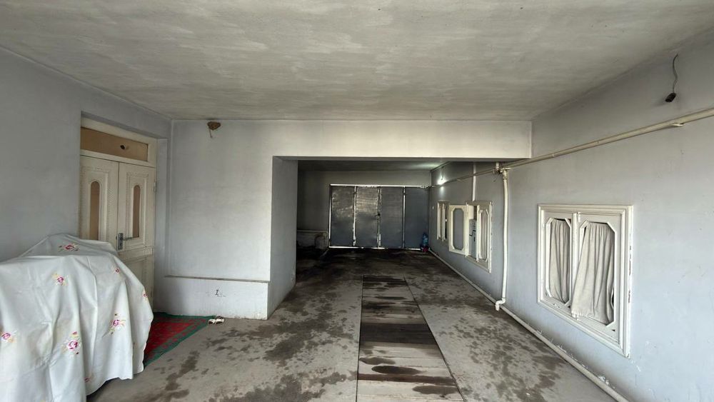 Uy sotiladi!!! Barcha sharoitlarga ega.