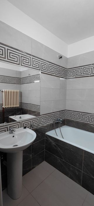 Închiriez garsonieră la casă