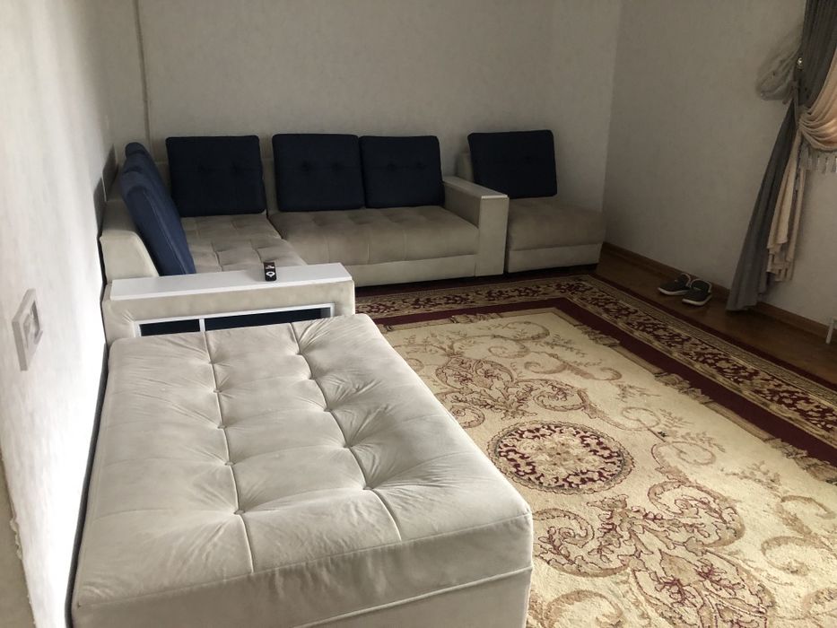 Ugolok  mehmonxona uchun