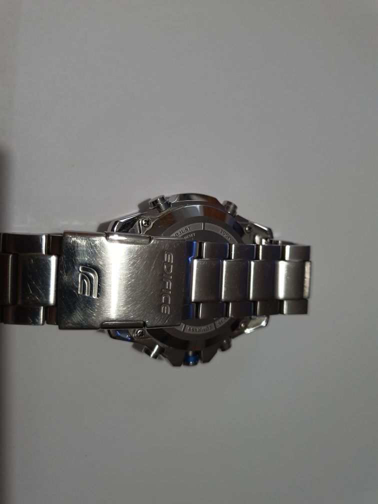 CASIO Edifice compass ERA 200DC 1A2 Runcu OLX.ro