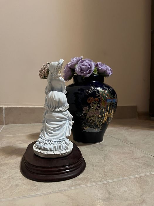 Порцеланова фигура