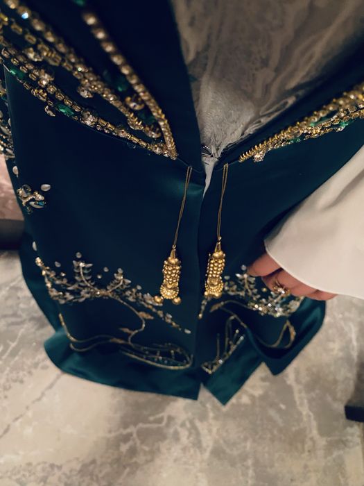 Milliy ansambil Ayollar kiyimi