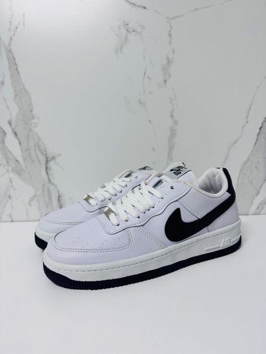 Nike AF1 albi talpa neagra