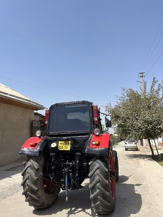 Traktor sotiladi Kopilket bartega ham bor faqat komplekt sotiladi