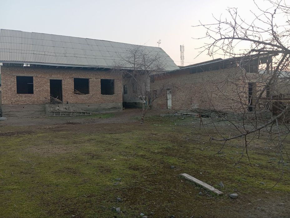 Продается участок 4 сотх, так пойдет Фергане, ориентир: Бахор Заправка