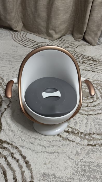 Детский горшок трон