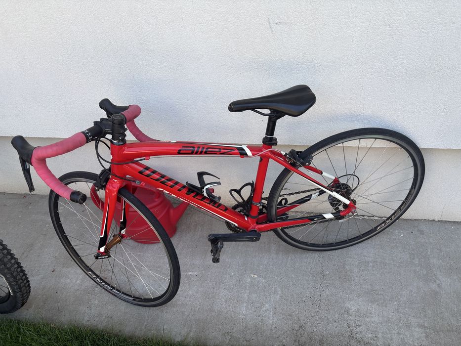Cursiera Specialized Allez  copii roti pe 26’