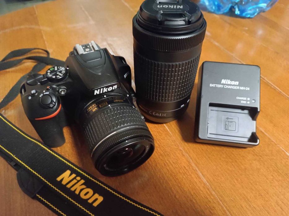 Nikon D3500 - DSLR камера