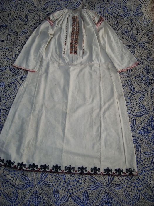 Автентична риза от Североизточна България