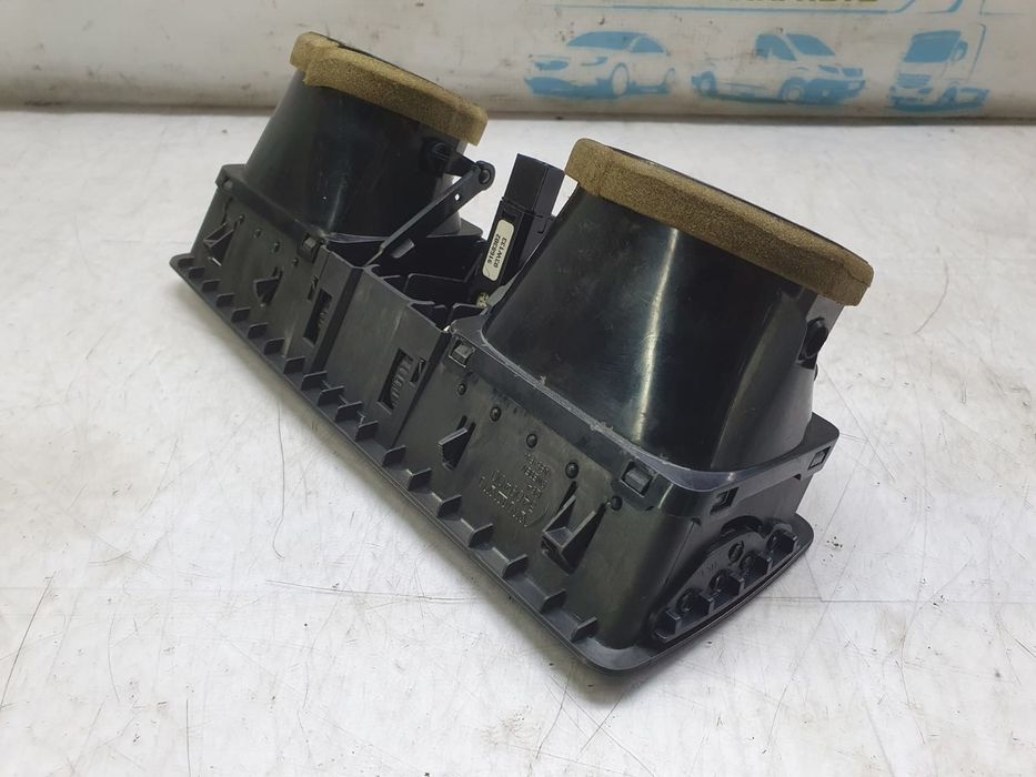 Grila ventilatie bord 3409400 Volvo XC90 1 (2002 - 2006) 2.4 D5244T4 2.4 D5244T4 D5244T4