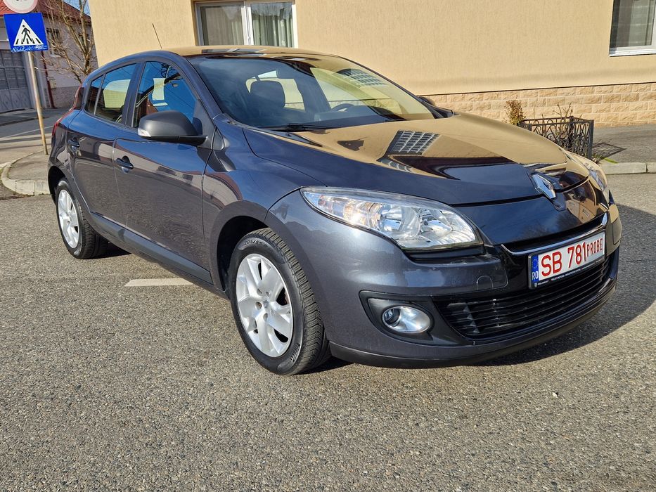 Renault Megane 1,6 benzina an 2012