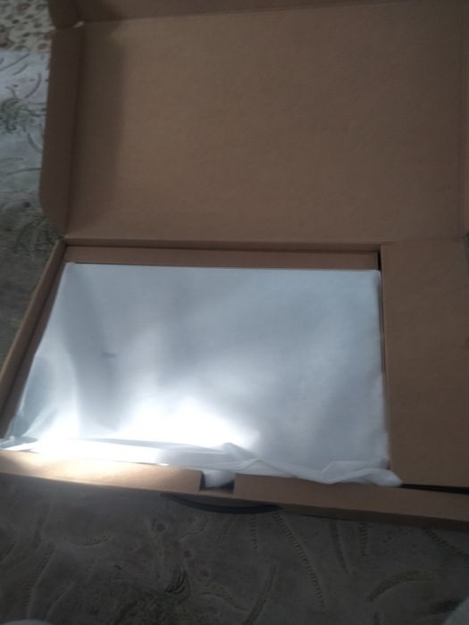 Продам ноутбук новый