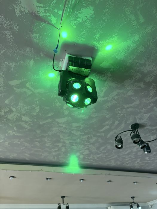 Полностью оборудование для дискотеки