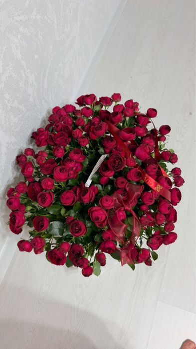 Цветы в корзине.