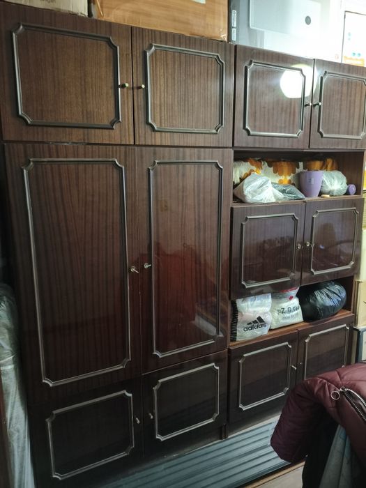 Продам немецкую стенку