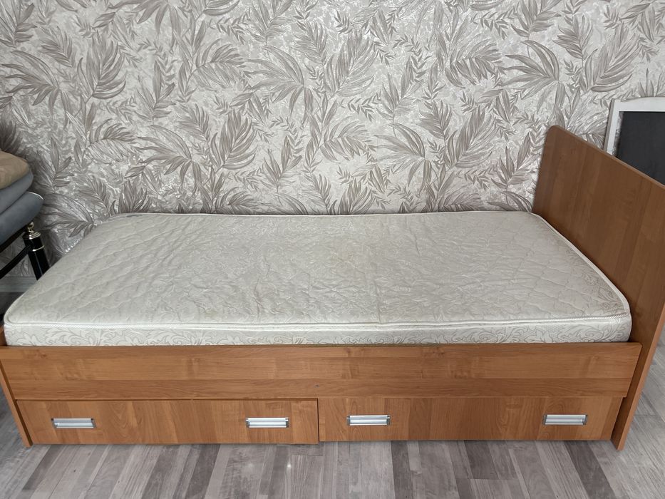 Продам кровать бу