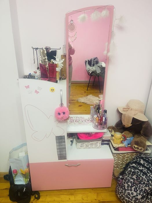 Продавам детско обзавеждане