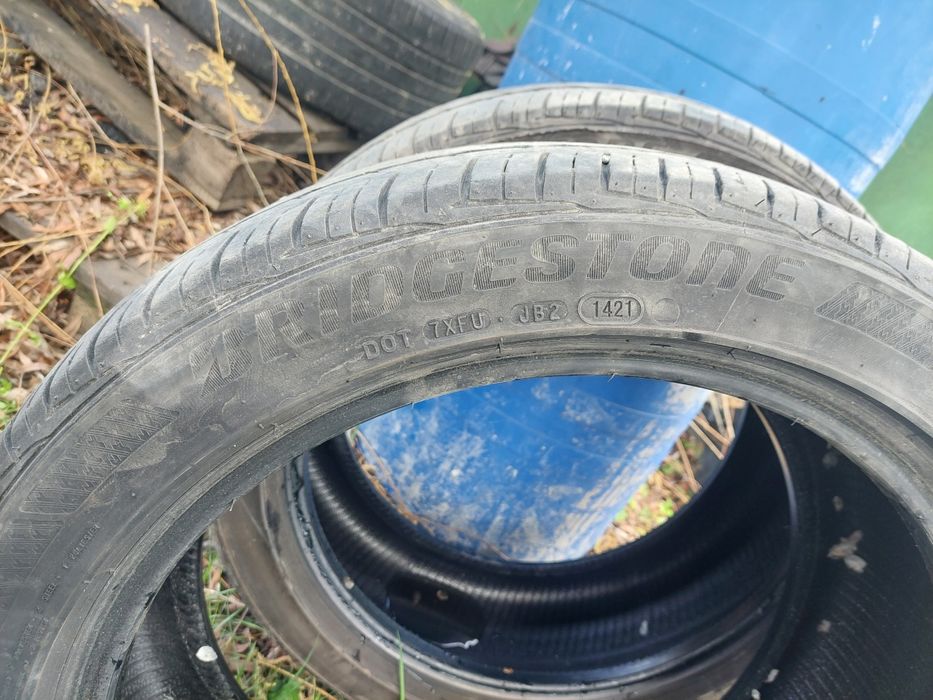 Гуми 235 45 18 Bridgestone