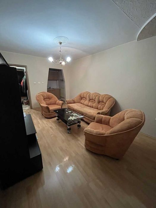 Дава се под наем Двустаен апартамент в София, Център - 55 кв.м за 500 € - Снимка #1