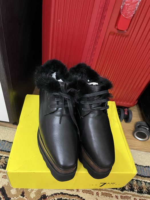 Женские зимние сапоги