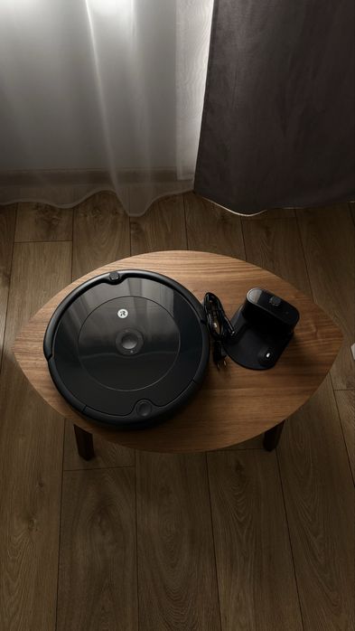 неразличим от нов - iRobot Roomba Робот прахосмукачка