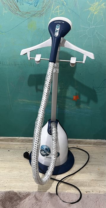 Отпариватель с вешалкой