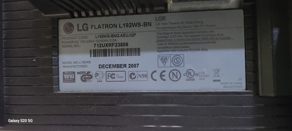 Монитор LG FLATRON 19"