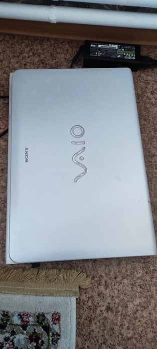 Ноутбук Sony vaio SVE151C11V