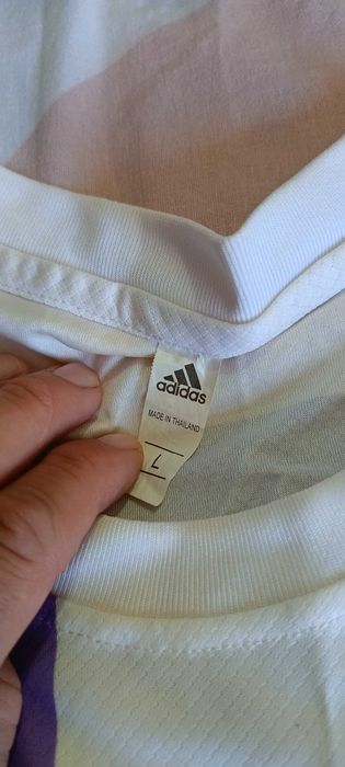 Продавам оригинален летен комплект Adidas Реал Мадрид