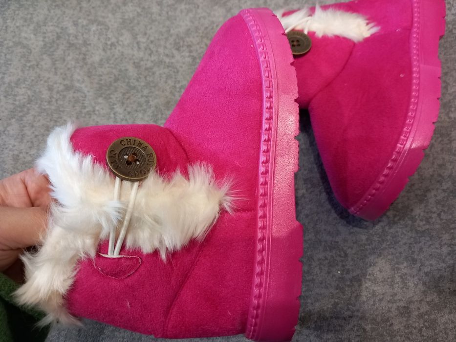 Нови топли пухени ботушки № 31