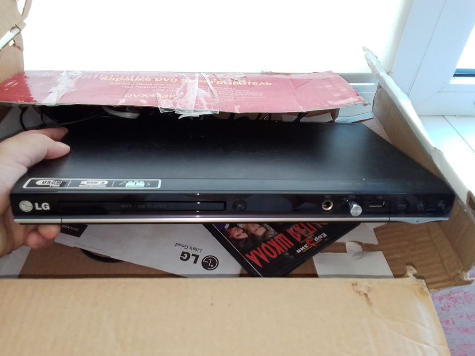 Продам караоке DVD проигрыватель DVX453K