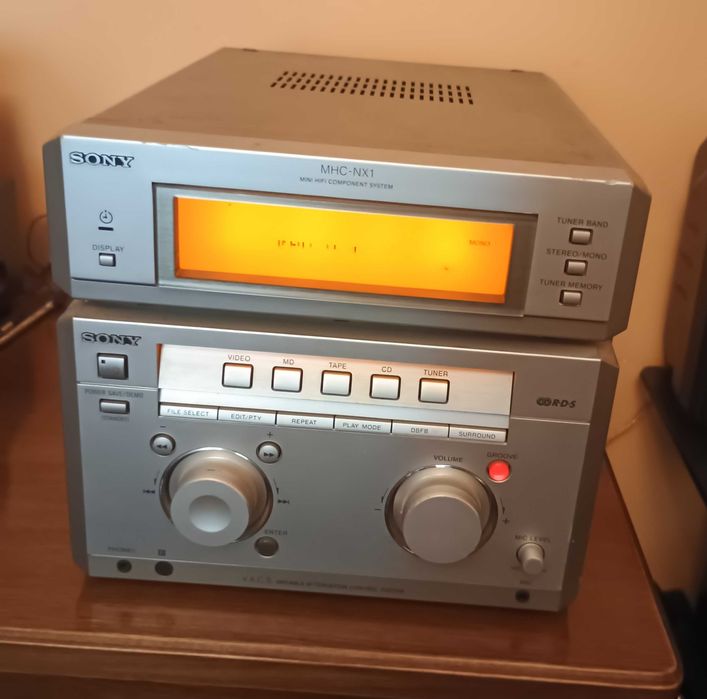 Продавам Sony STR-NX1