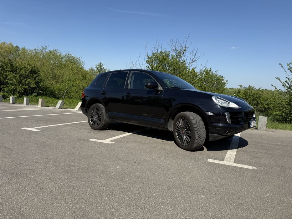 Porsche cayenne shadow black