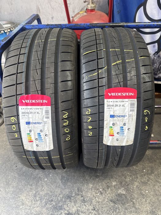 265/40/21 Vredestein 105Y