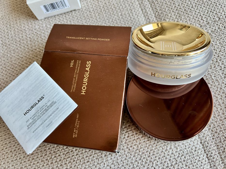 Лукс Hourglass, Gucci, YSL козметика за лице оригинални и НОВИ