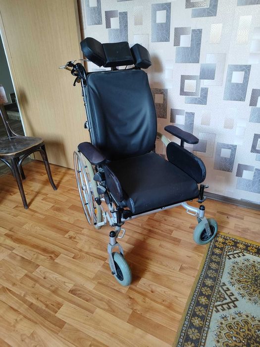 Scaun/fotoliu cu rotile