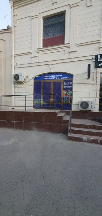4 xonalik Hostel 250 000 sumdan.