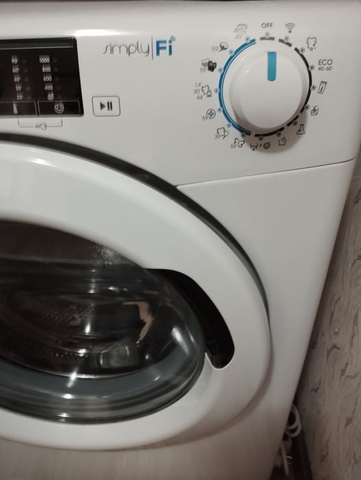 Продавам пералня Канди