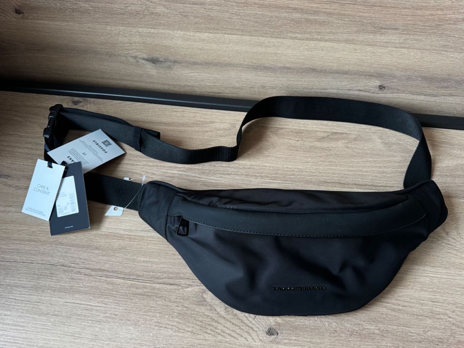 Borsetă/Geanta brâu Tommy Hilfiger originală nouă